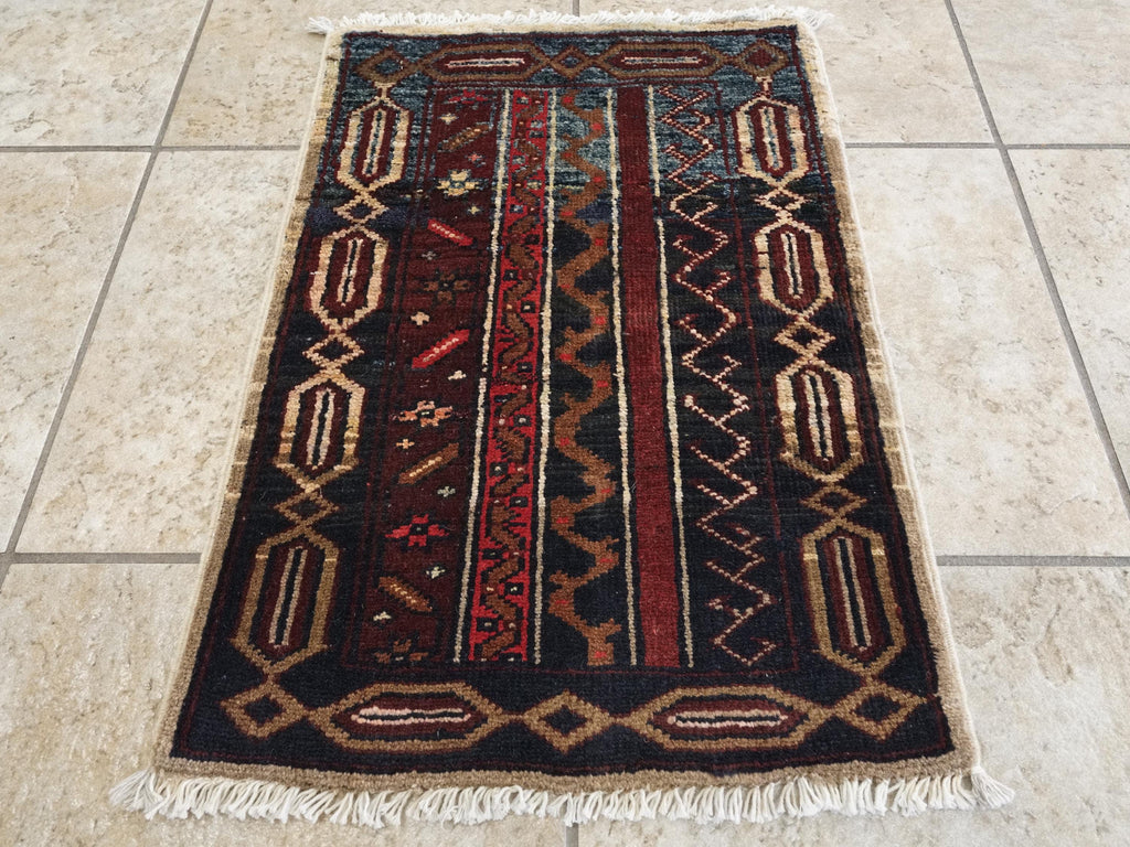 1x2 Ft Hand Knotted Heriz Rug - Black & Red Afghan Wool Accent Rug