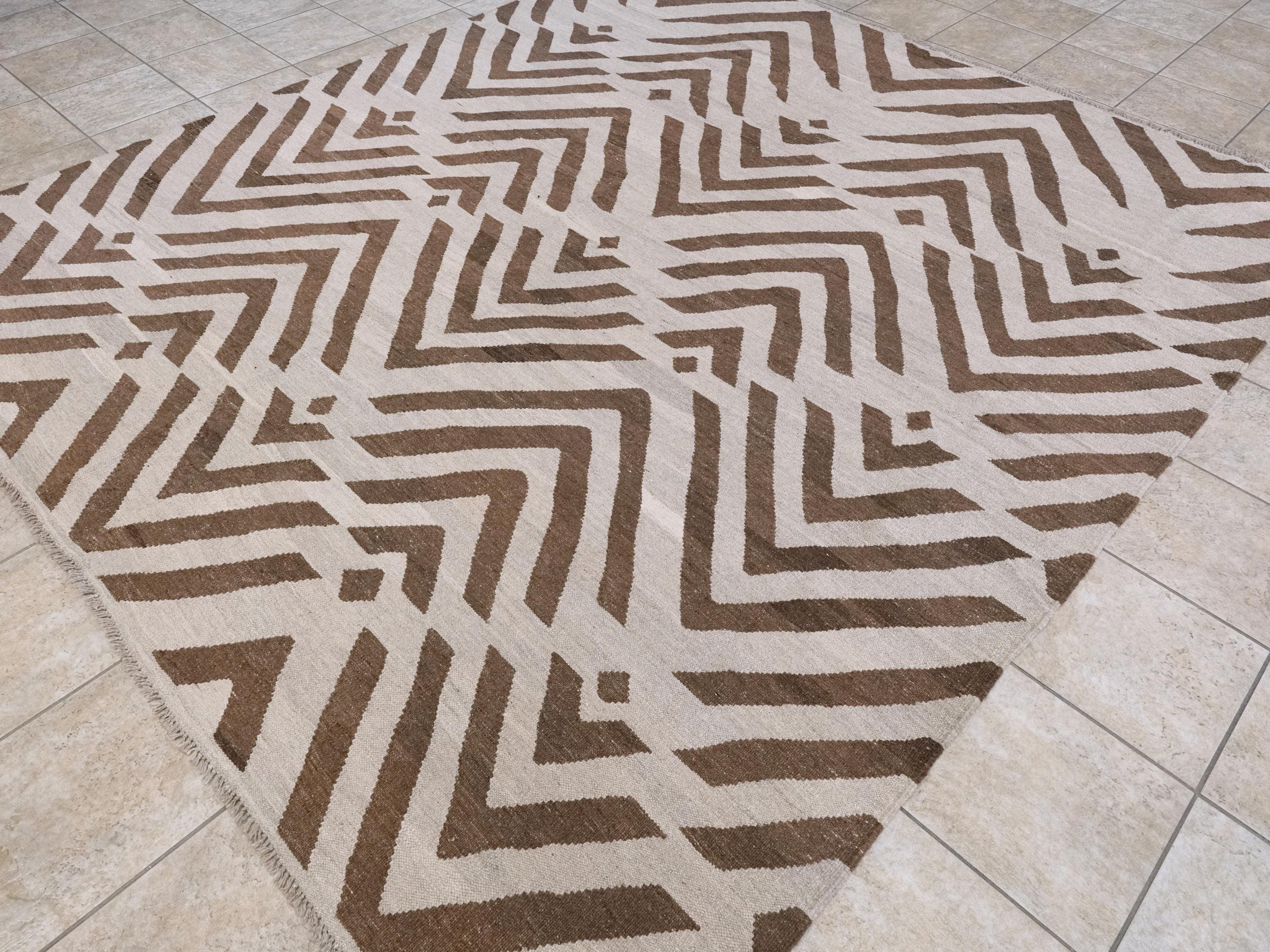 9x10 Ft Brown & Beige Kilim Rug - Flat Weave Area Rug - Abstract Design