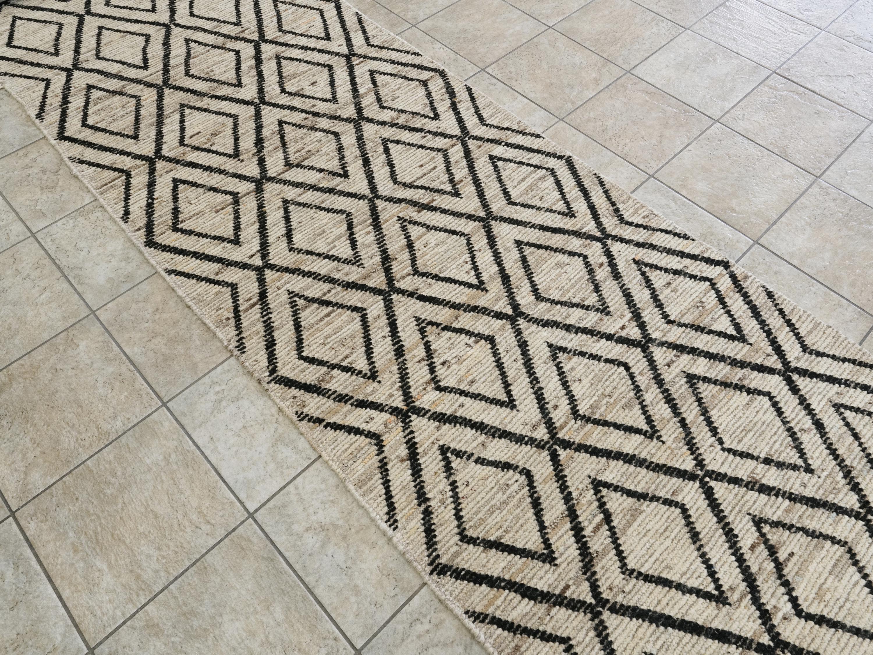 19 Ft White & Black Moroccan Rug - Afghan Wool Hallway Rug