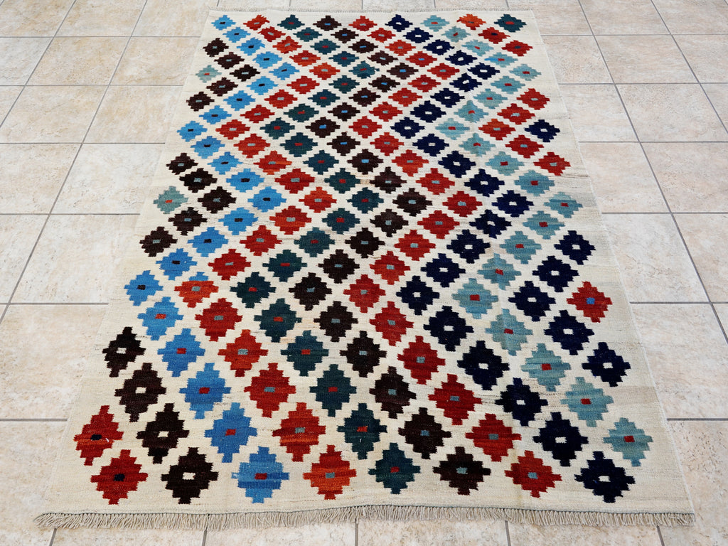 5x7 Ft Beige Kilim Rug - Handwoven Afghan Flat Weave