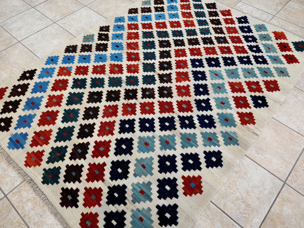 5x7 Ft Beige Kilim Rug - Handwoven Afghan Flat Weave