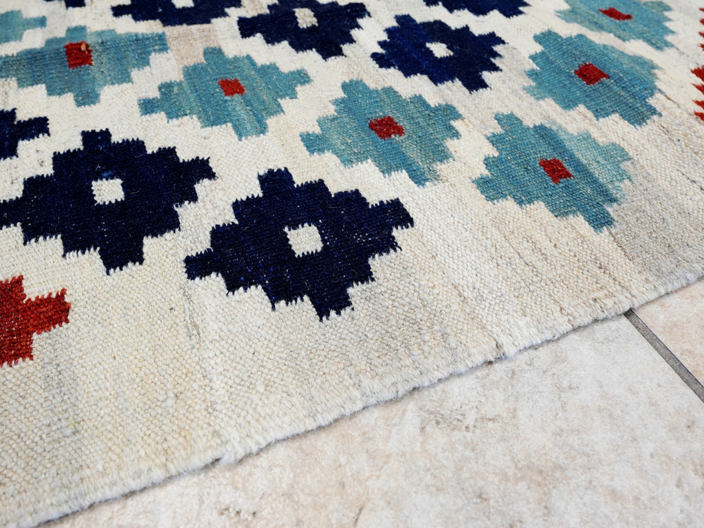 5x7 Ft Beige Kilim Rug - Handwoven Afghan Flat Weave