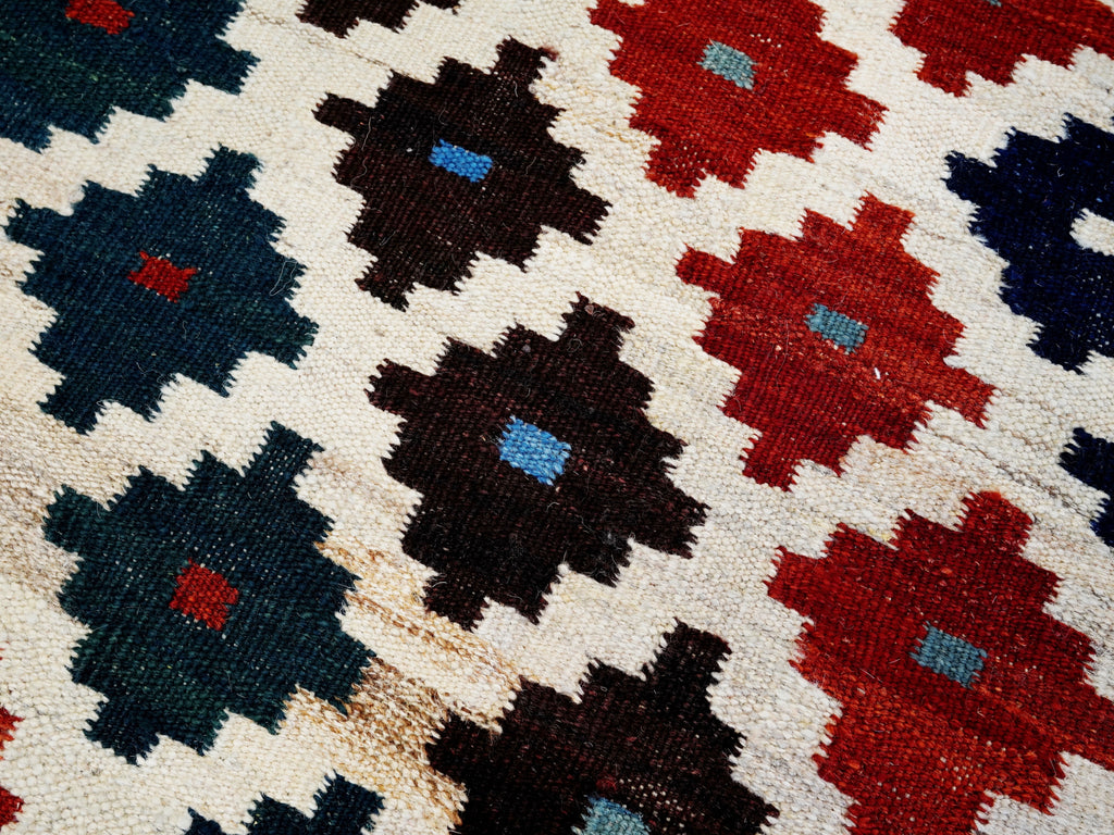 5x7 Ft Beige Kilim Rug - Handwoven Afghan Flat Weave