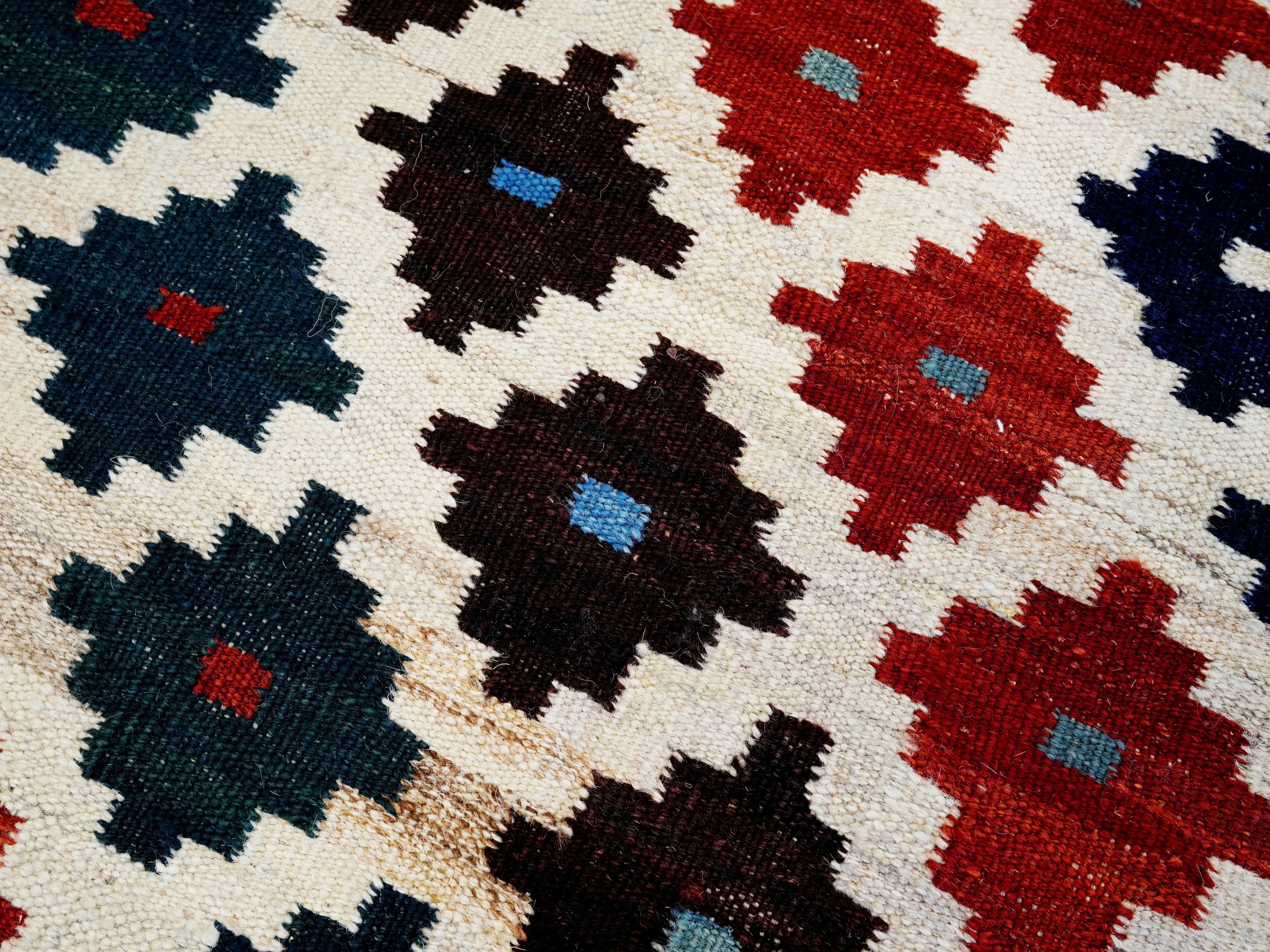 5x7 Ft Beige Kilim Rug - Handwoven Afghan Flat Weave