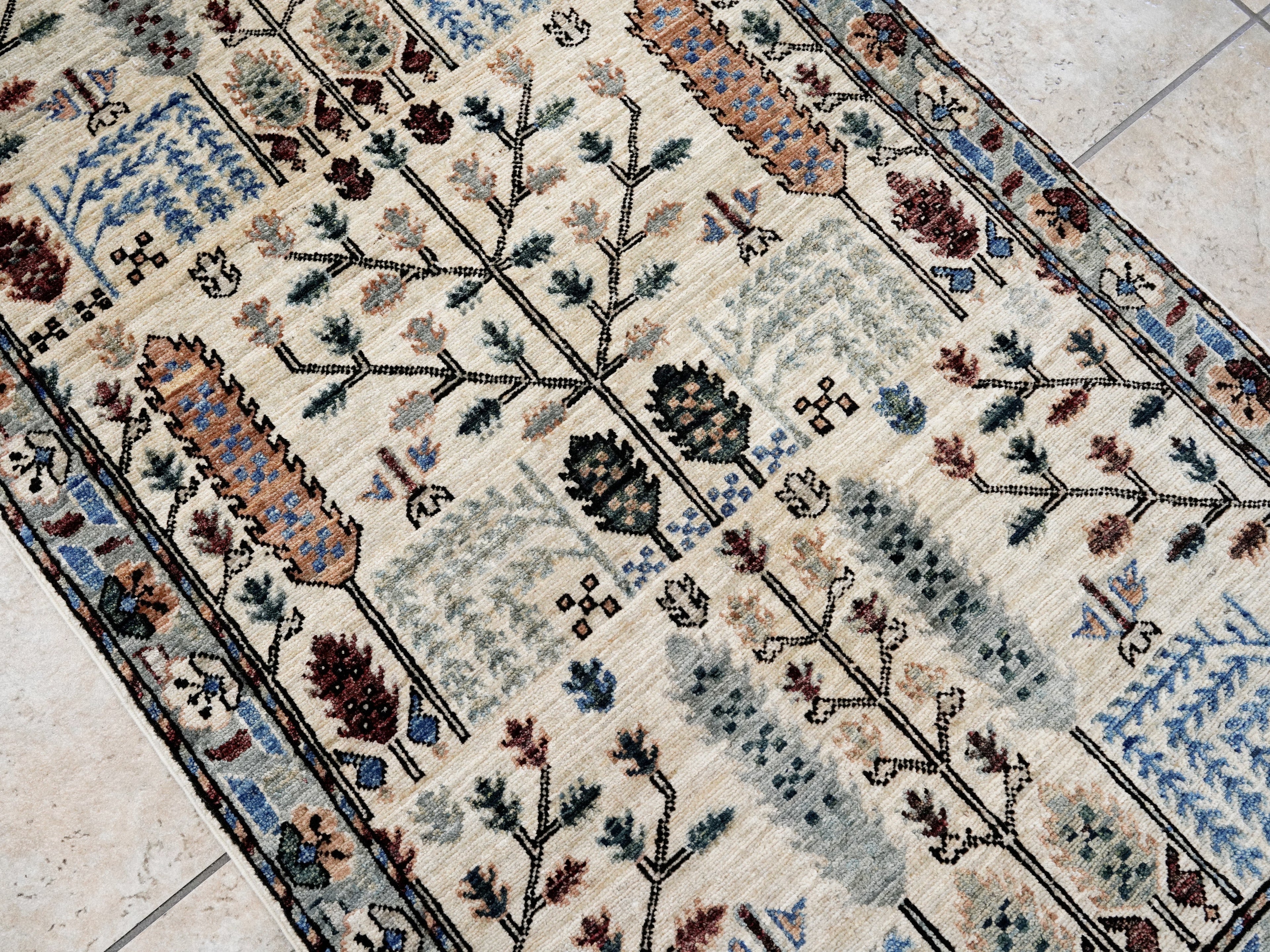 3x5 Ft Beige Floral Rug - Hand Knotted Area Rug
