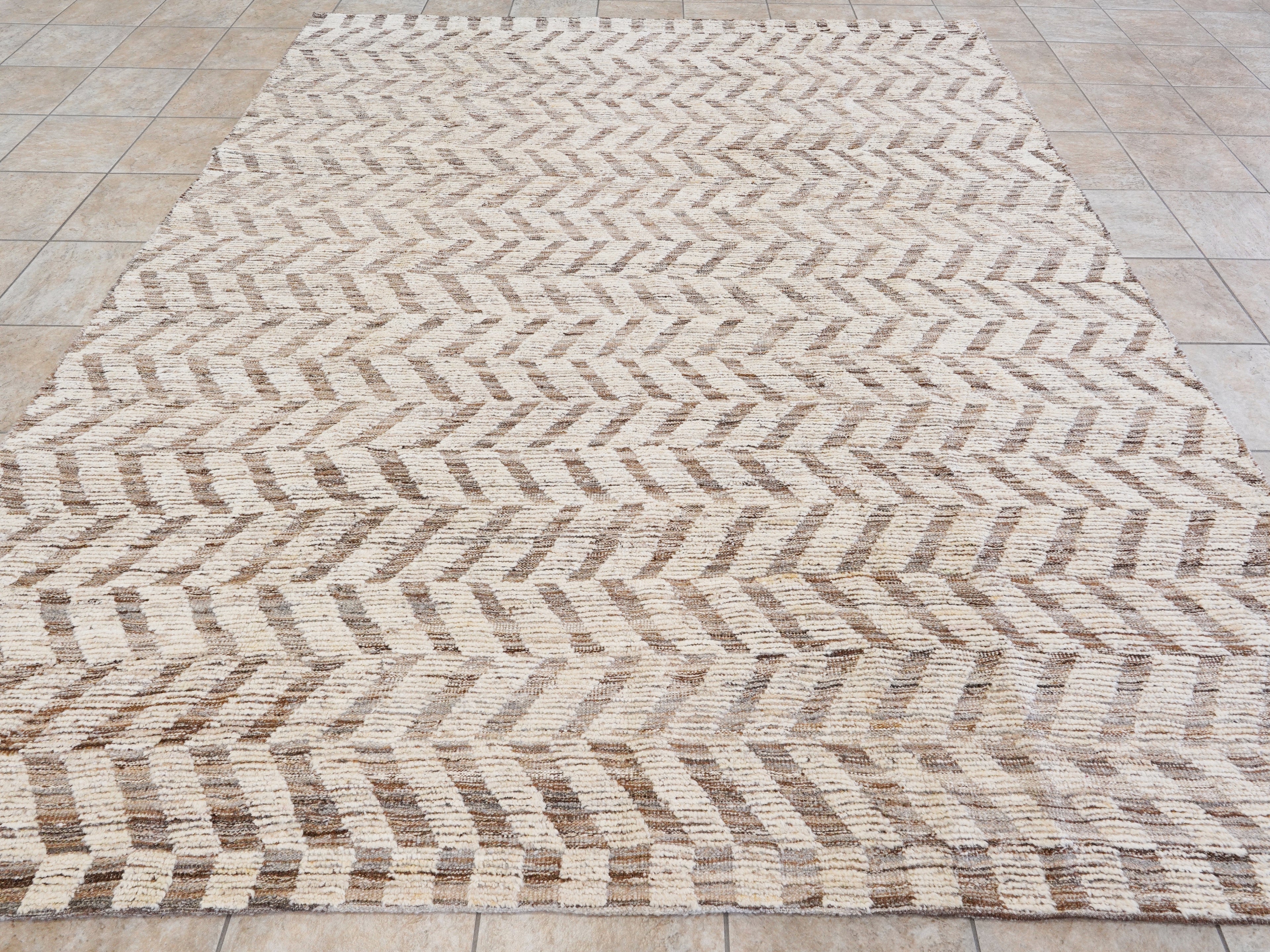 8x10 Ft Beige Moroccan Rug - Hand Knotted Area Rug