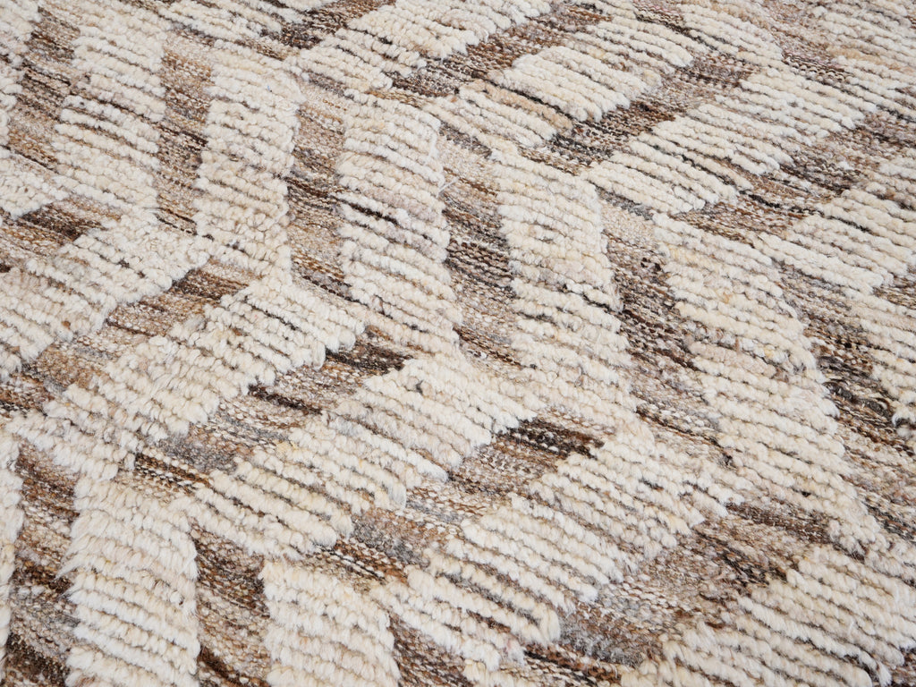8x10 Ft Beige Moroccan Rug - Hand Knotted Area Rug