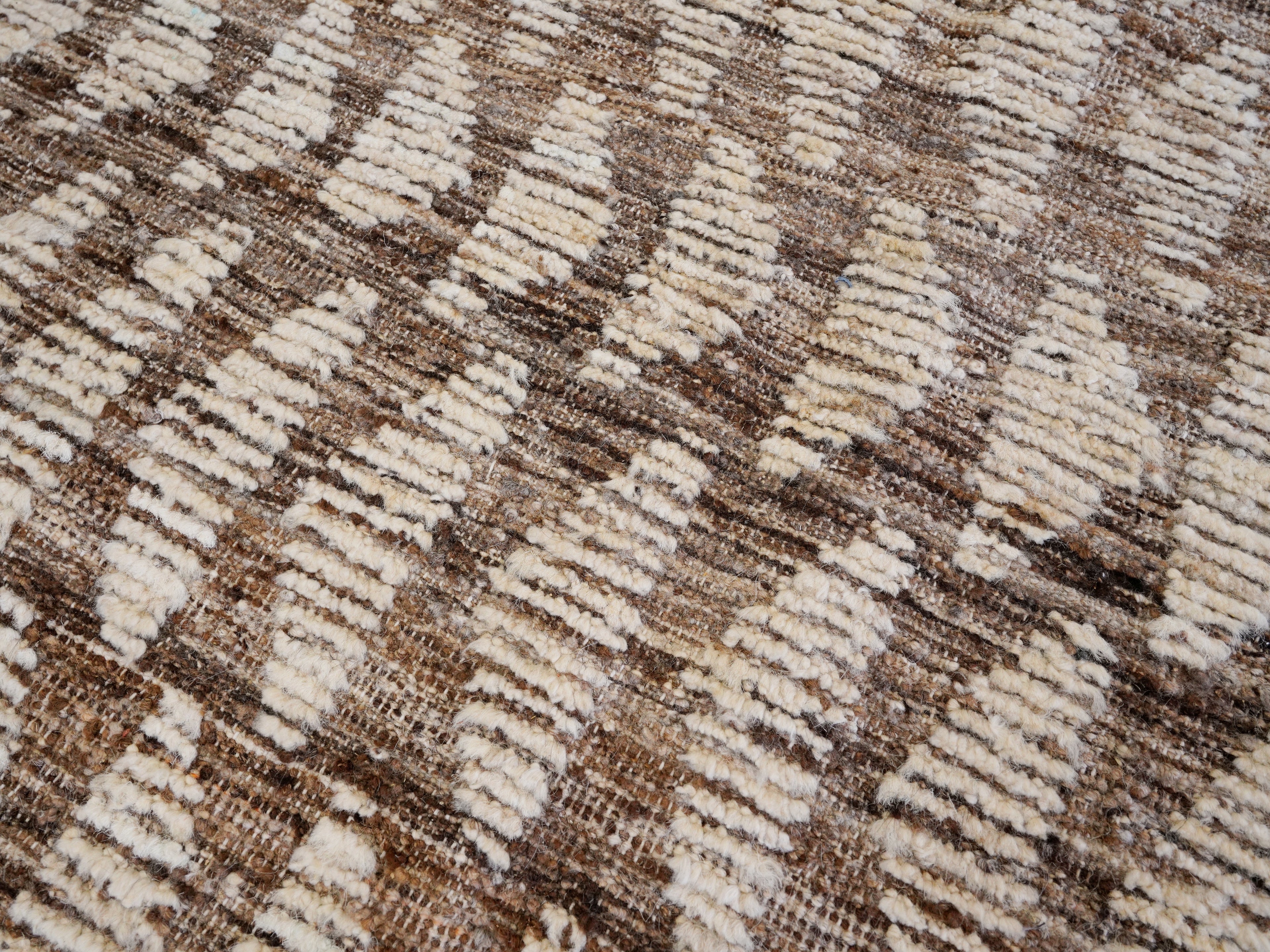 9x10 Ft Beige Moroccan Rug - Hand Knotted Area Rug