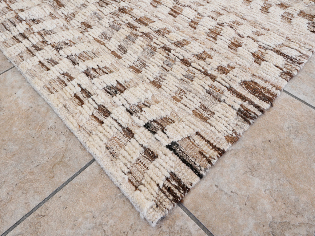 9x10 Ft Beige Moroccan Rug - Hand Knotted Area Rug