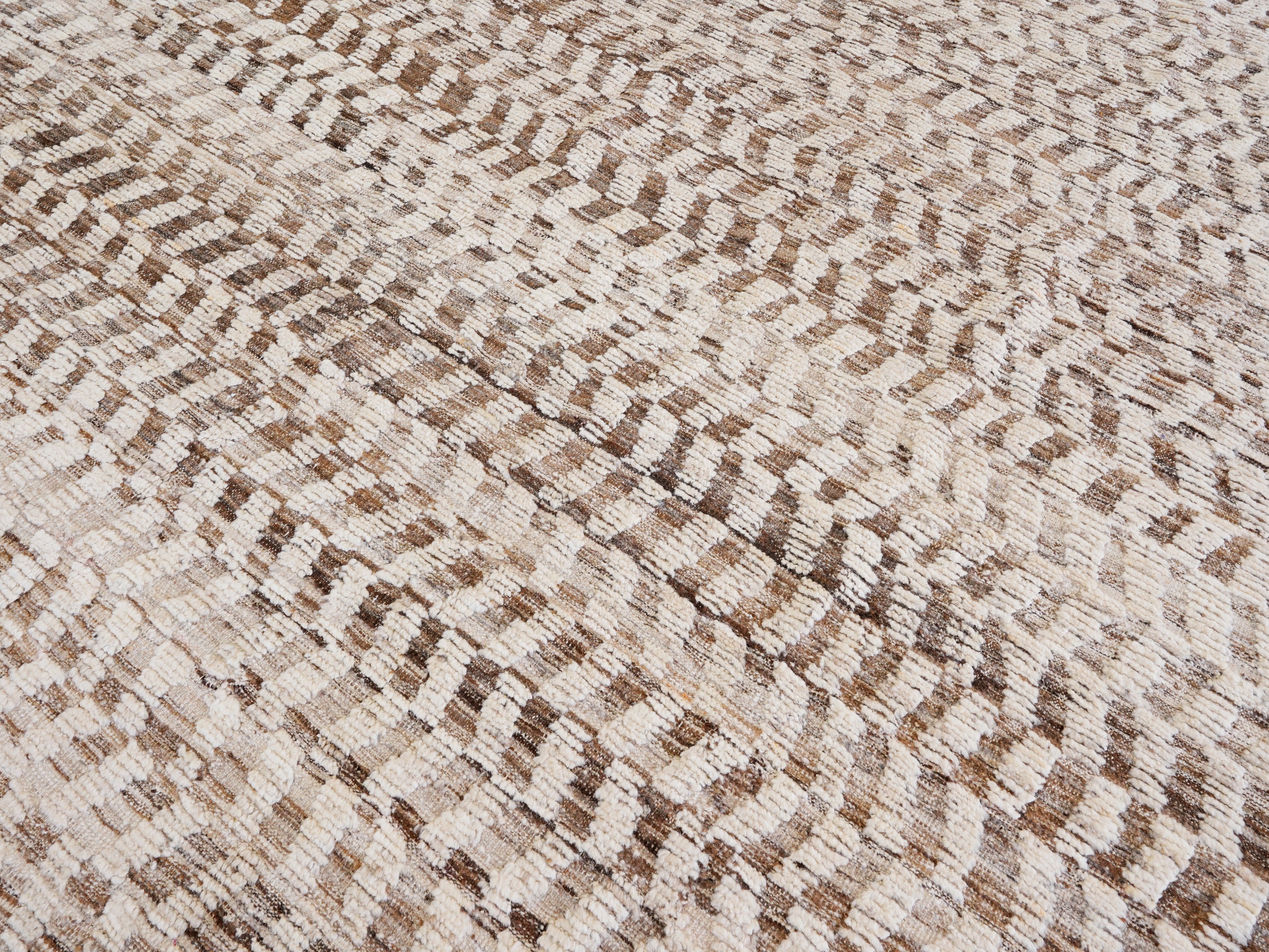 9x10 Ft Beige Moroccan Rug - Hand Knotted Area Rug