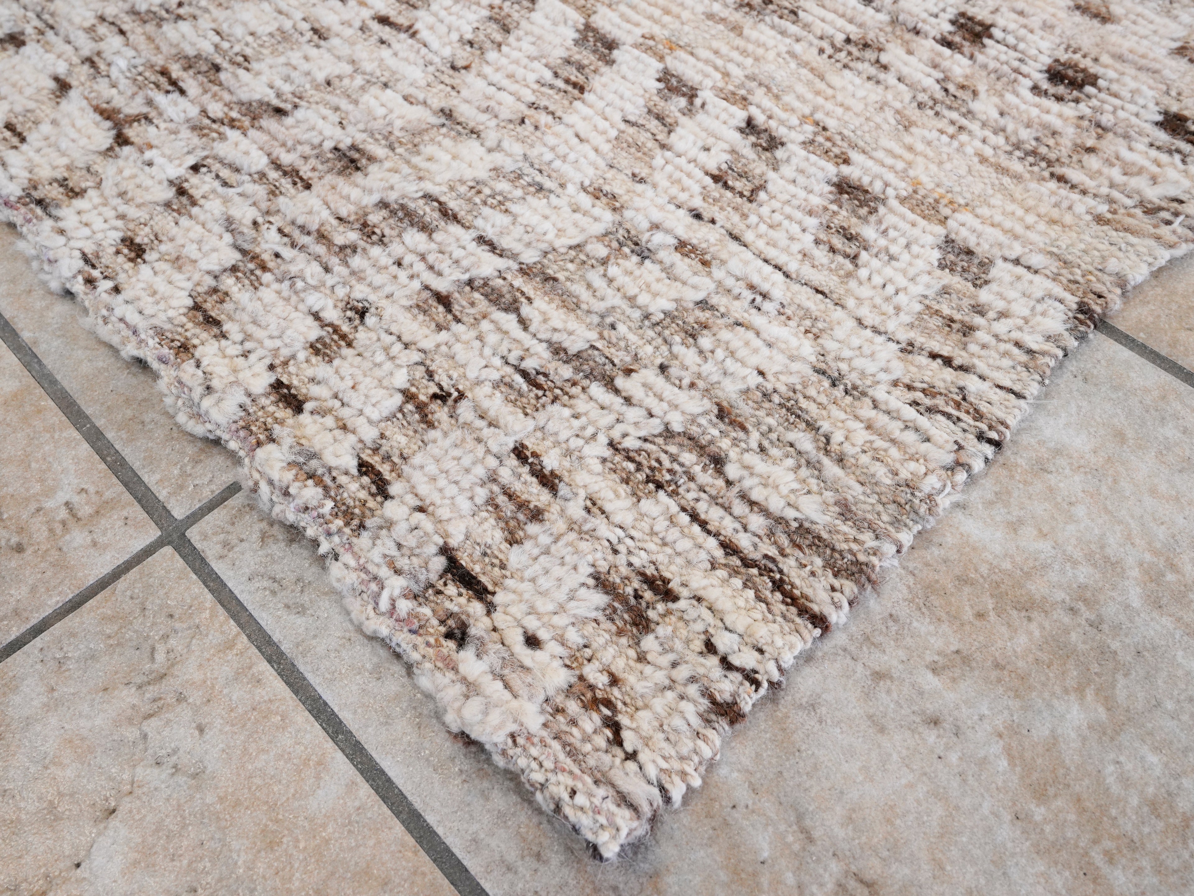 9x12 Ft Beige Moroccan Rug - Hand Knotted Wool Area Rug