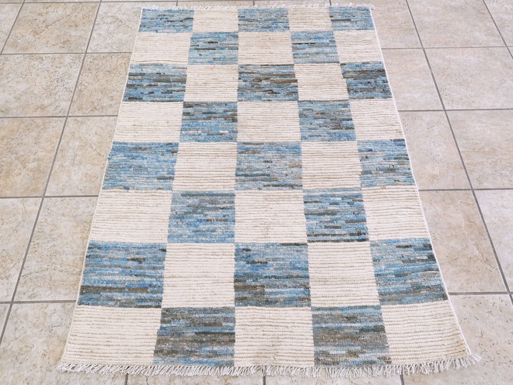 3x5 Ft White & Beige Moroccan Rug - Hand Knotted Area Rug