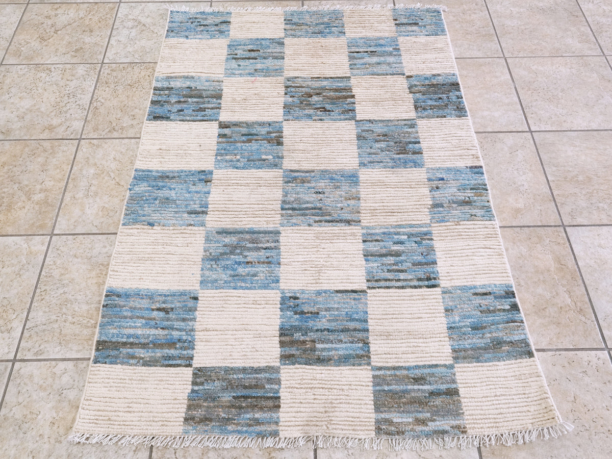3x5 Ft White & Beige Moroccan Rug - Hand Knotted Area Rug