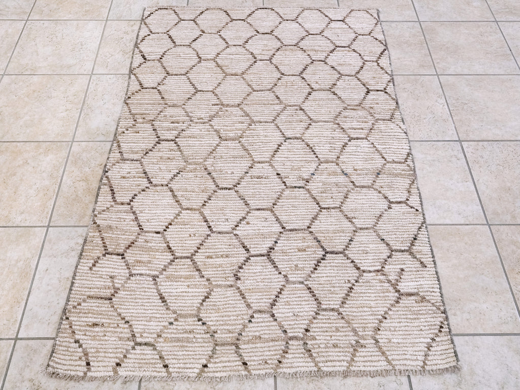 3x5 Ft Beige Moroccan Rug - Hand Knotted Area Rug