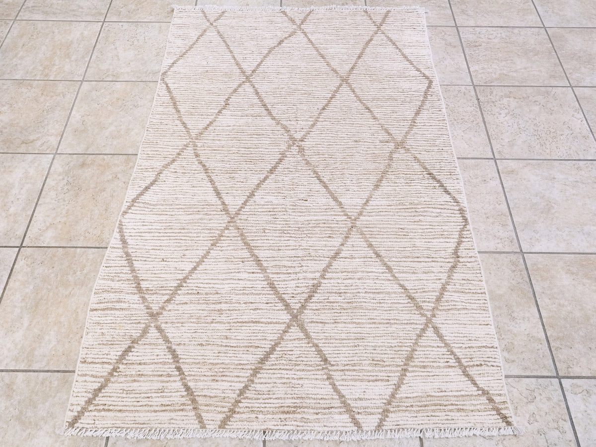3x5 Ft Beige Moroccan Rug - Hand Knotted Area Rug