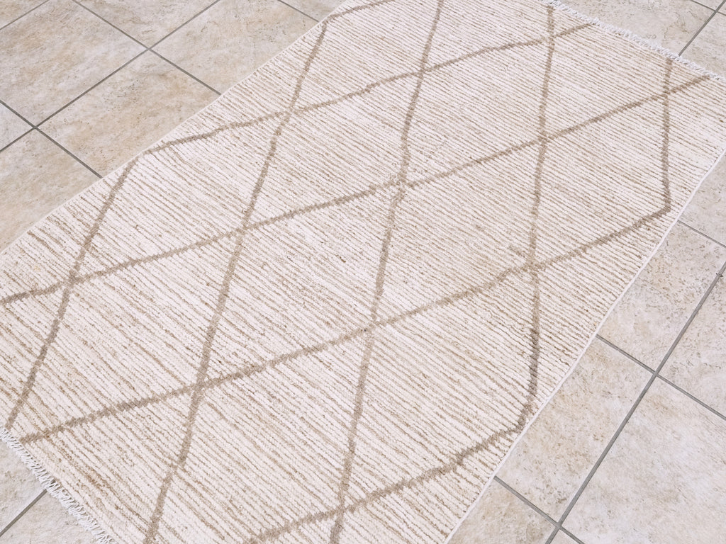 3x5 Ft Beige Moroccan Rug - Hand Knotted Area Rug