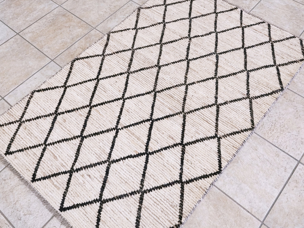 3x5 Ft Beige Moroccan Rug - Hand Knotted Area Rug