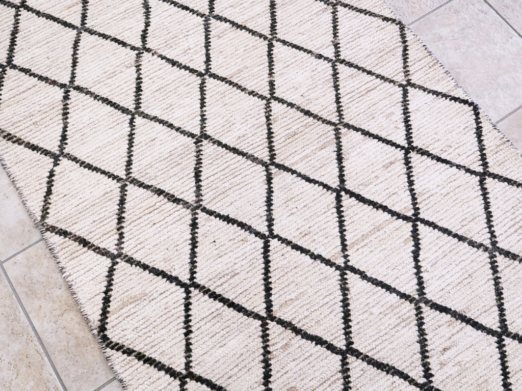 3x5 Ft Beige Moroccan Rug - Hand Knotted Area Rug