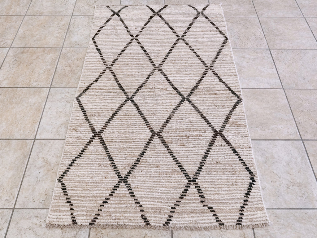 3x5 Ft Beige Moroccan Rug - Hand Knotted Area Rug