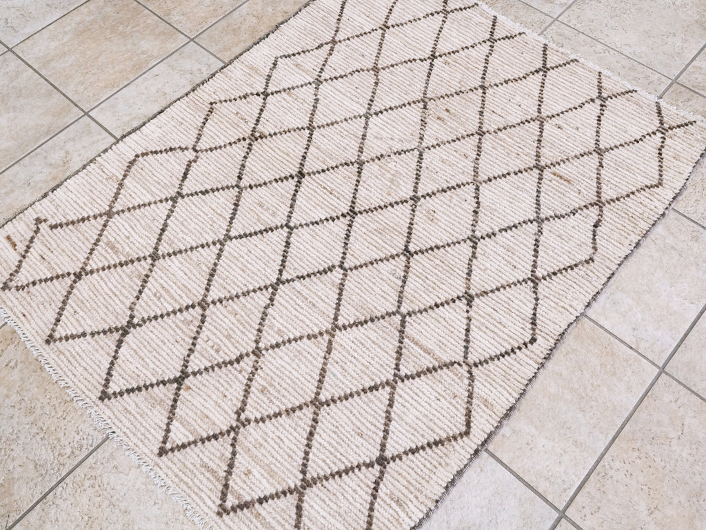 3x4 Ft Beige Moroccan Rug - Hand Knotted Area Rug