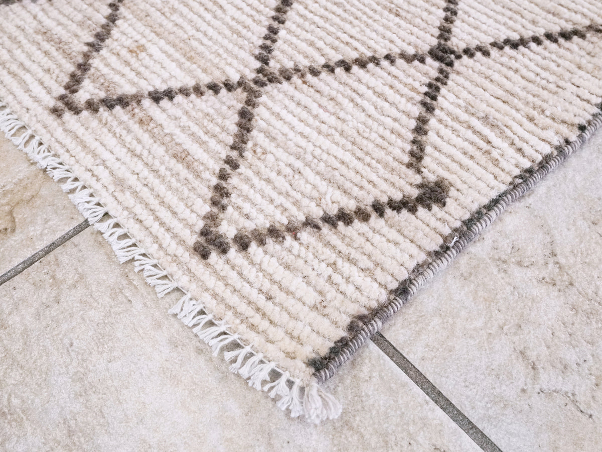 3x4 Ft Beige Moroccan Rug - Hand Knotted Area Rug