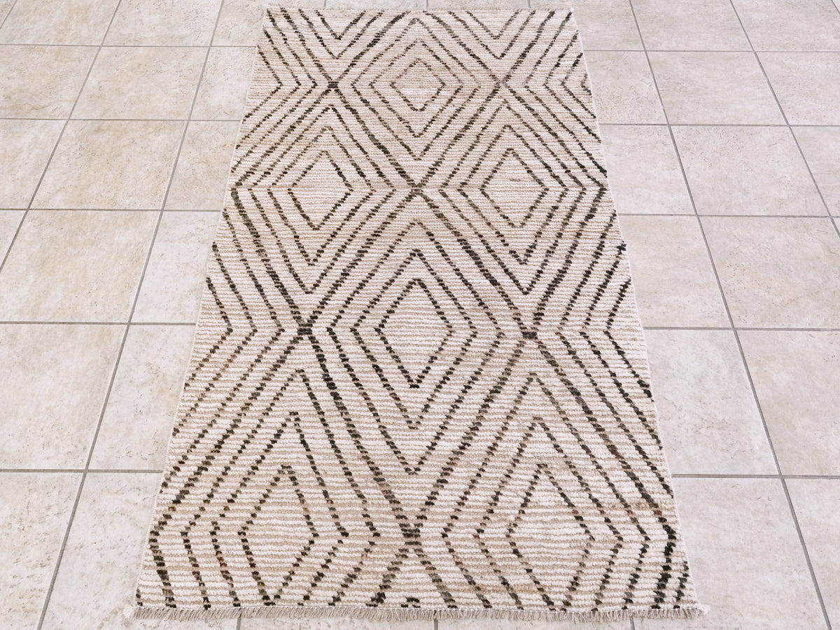 3x6 Ft Beige Moroccan Rug - Hand Knotted Area Rug