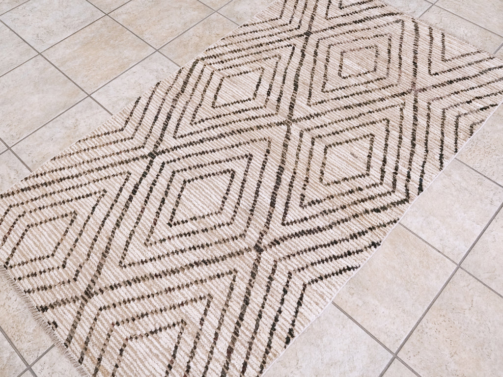 3x6 Ft Beige Moroccan Rug - Hand Knotted Area Rug
