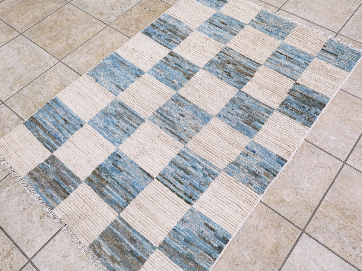 3x5 Ft White & Beige Moroccan Rug - Hand Knotted Area Rug
