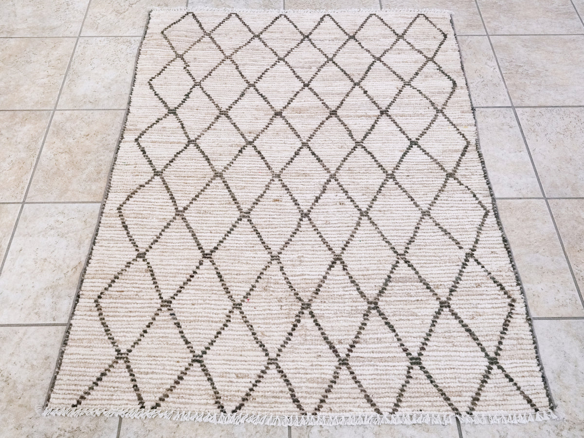 3x4 Ft Beige Moroccan Rug - Hand Knotted Area Rug