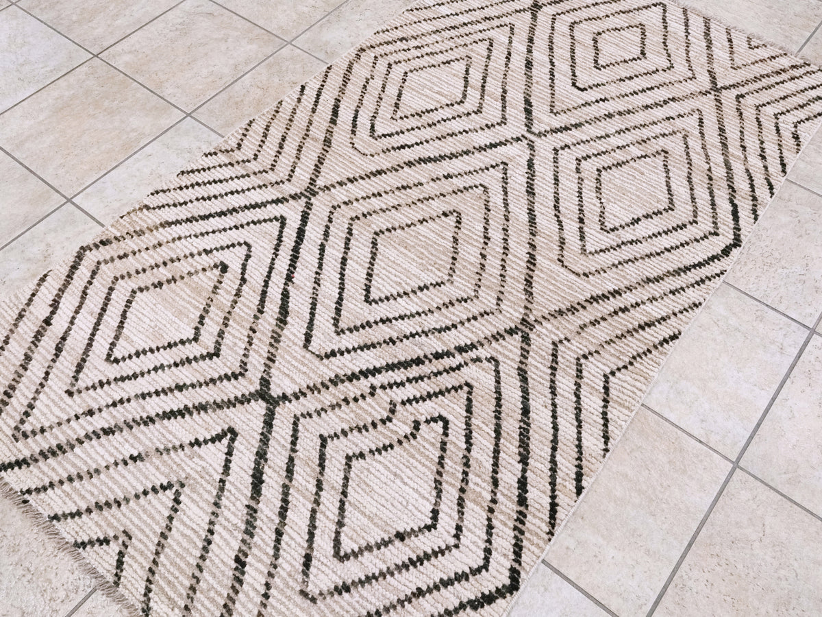 3x6 Ft Beige Moroccan Rug - Hand Knotted Area Rug