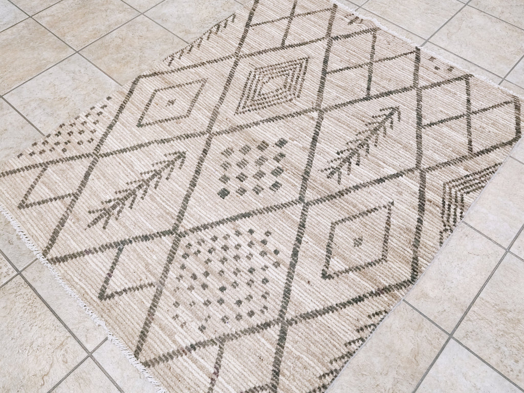 4x5 Ft Beige Moroccan Rug - Hand Knotted Wool Area Rug