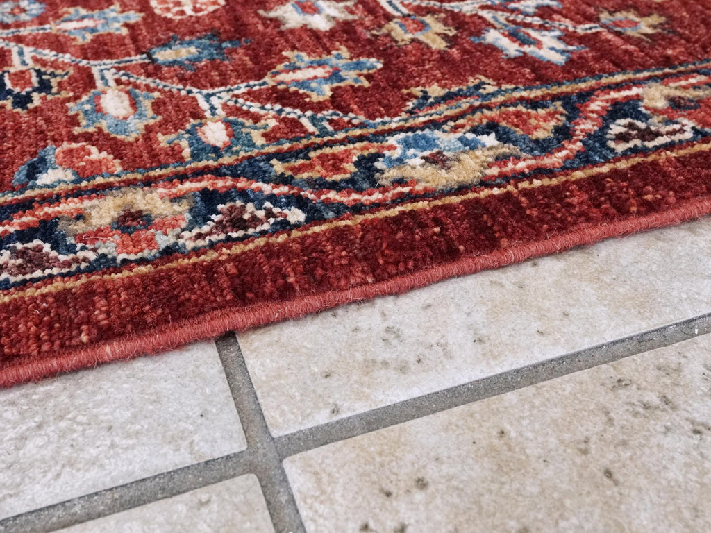 5x7 Ft Red Serapi Rug - Hand Knotted Oriental Rug - All Over Design