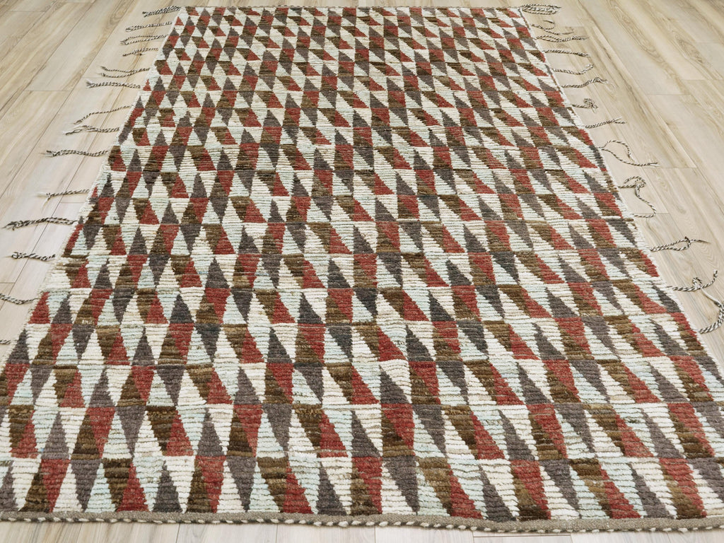 6x9 Ft Moroccan Rug - Tribal Geometric Design