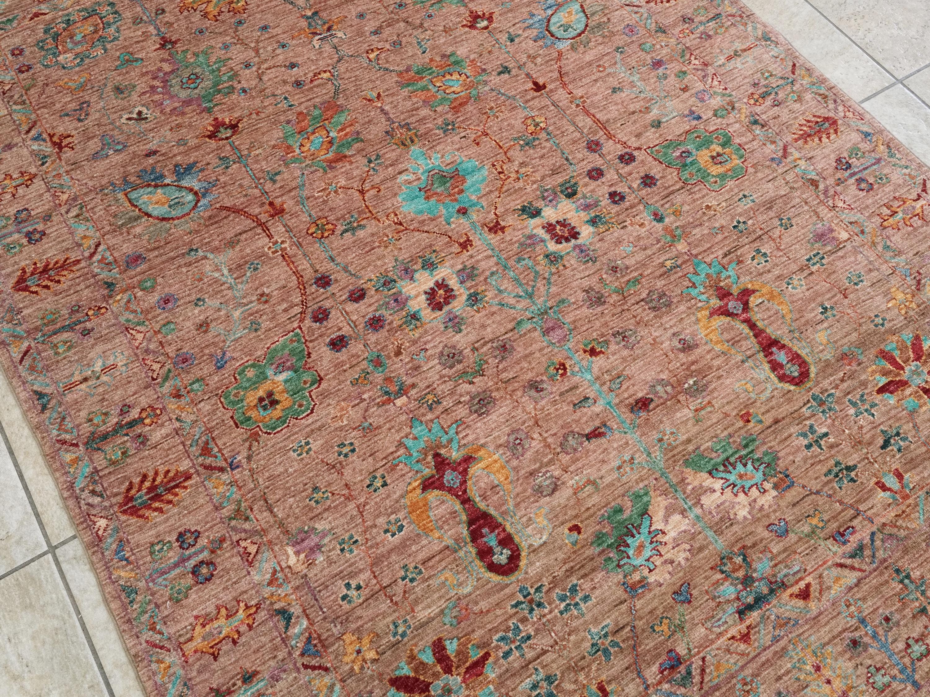 5x7 Ft Pink Serapi Rug - Hand Knotted Oriental Floral Rug