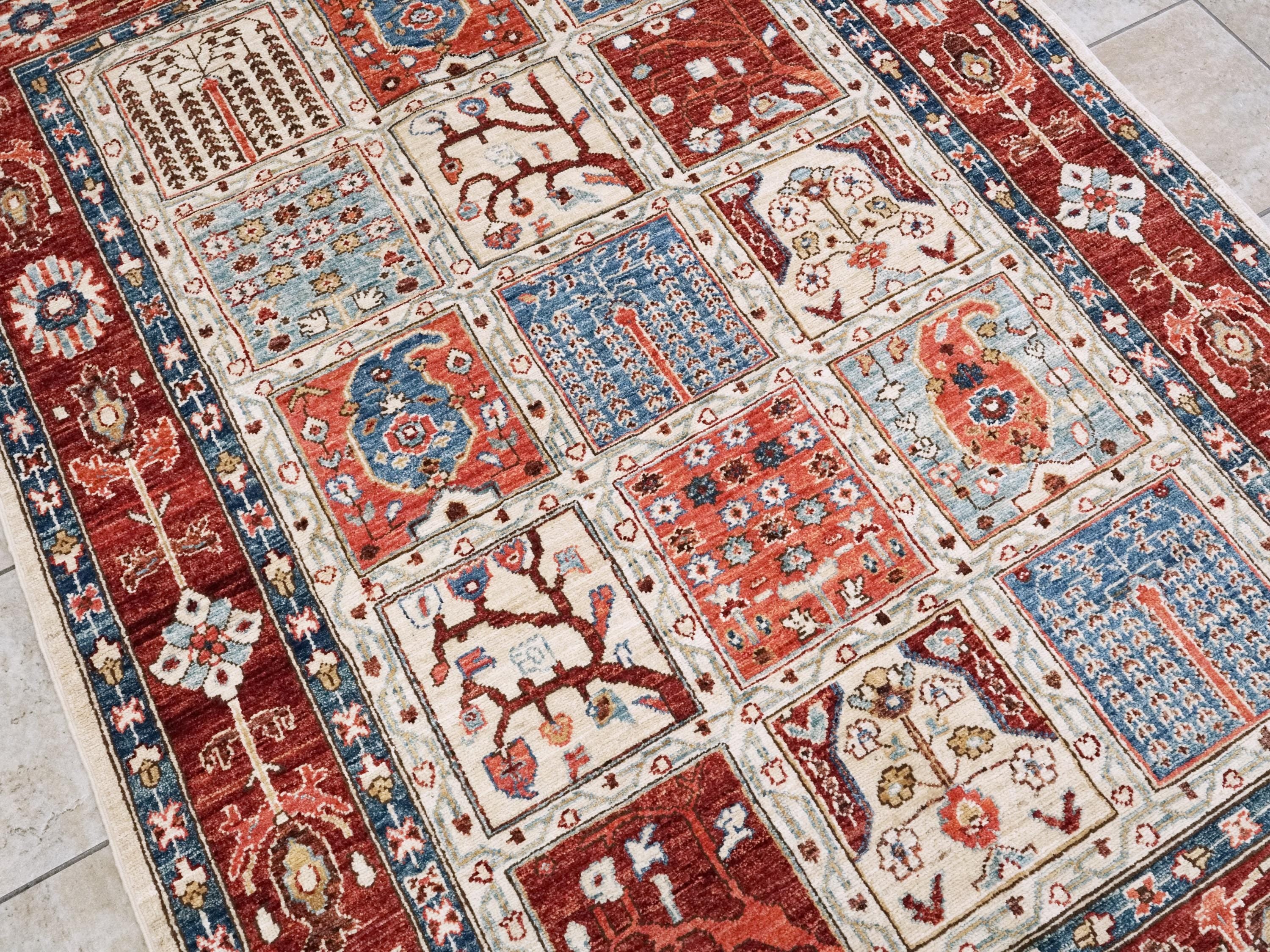 5x7 Ft Red & Beige Serapi Rug - Oriental Area Rug - Garden Design