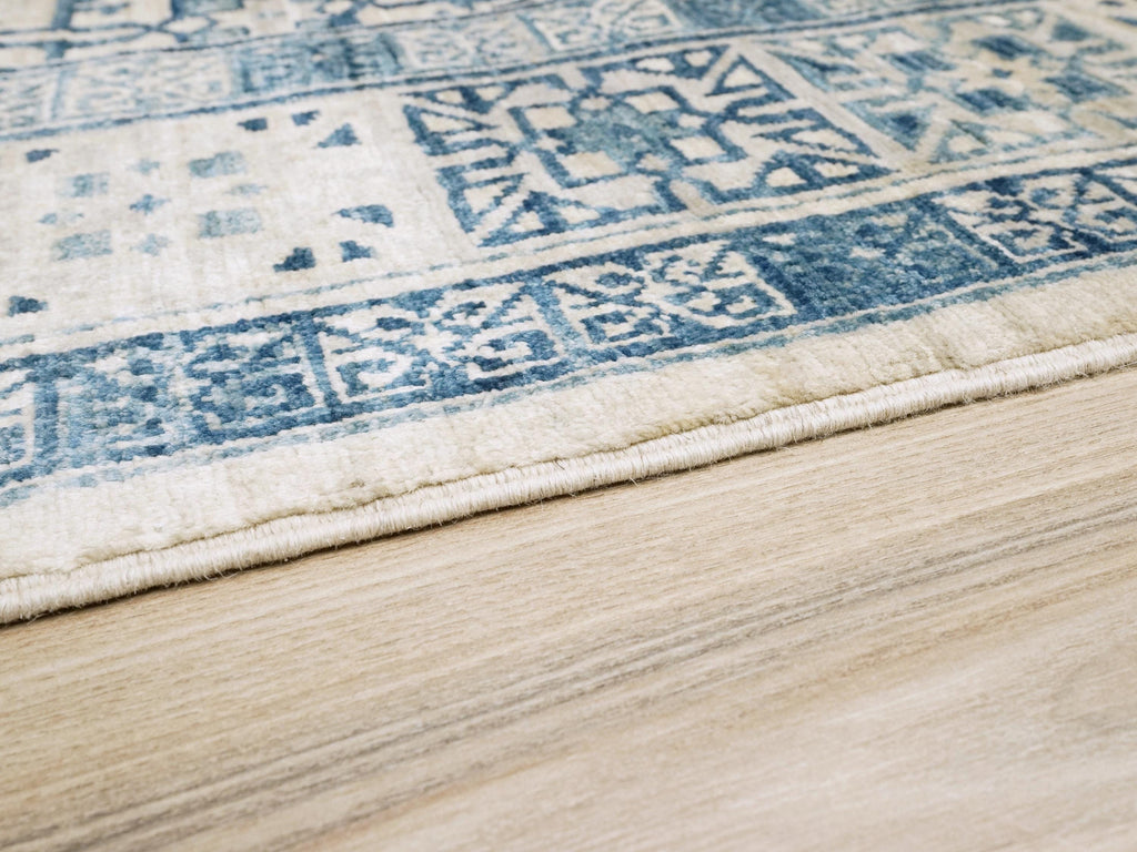 5x8 Ft Blue & White Heriz Rug - Hand Knotted Area Rug