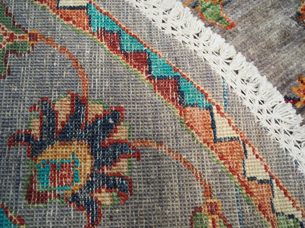 5x5 Ft Gray Serapi Rug - Round Floral Rug -  Persian Design