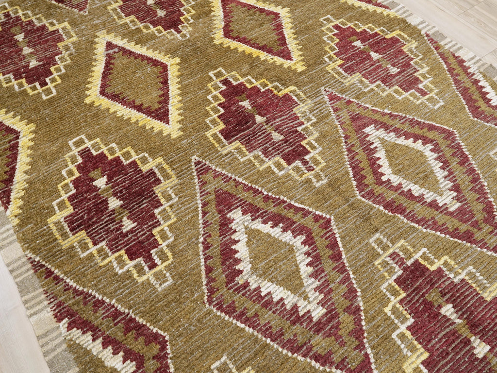 6x9 Ft Brown & Red Moroccan Rug - Hand Knotted Tribal Design