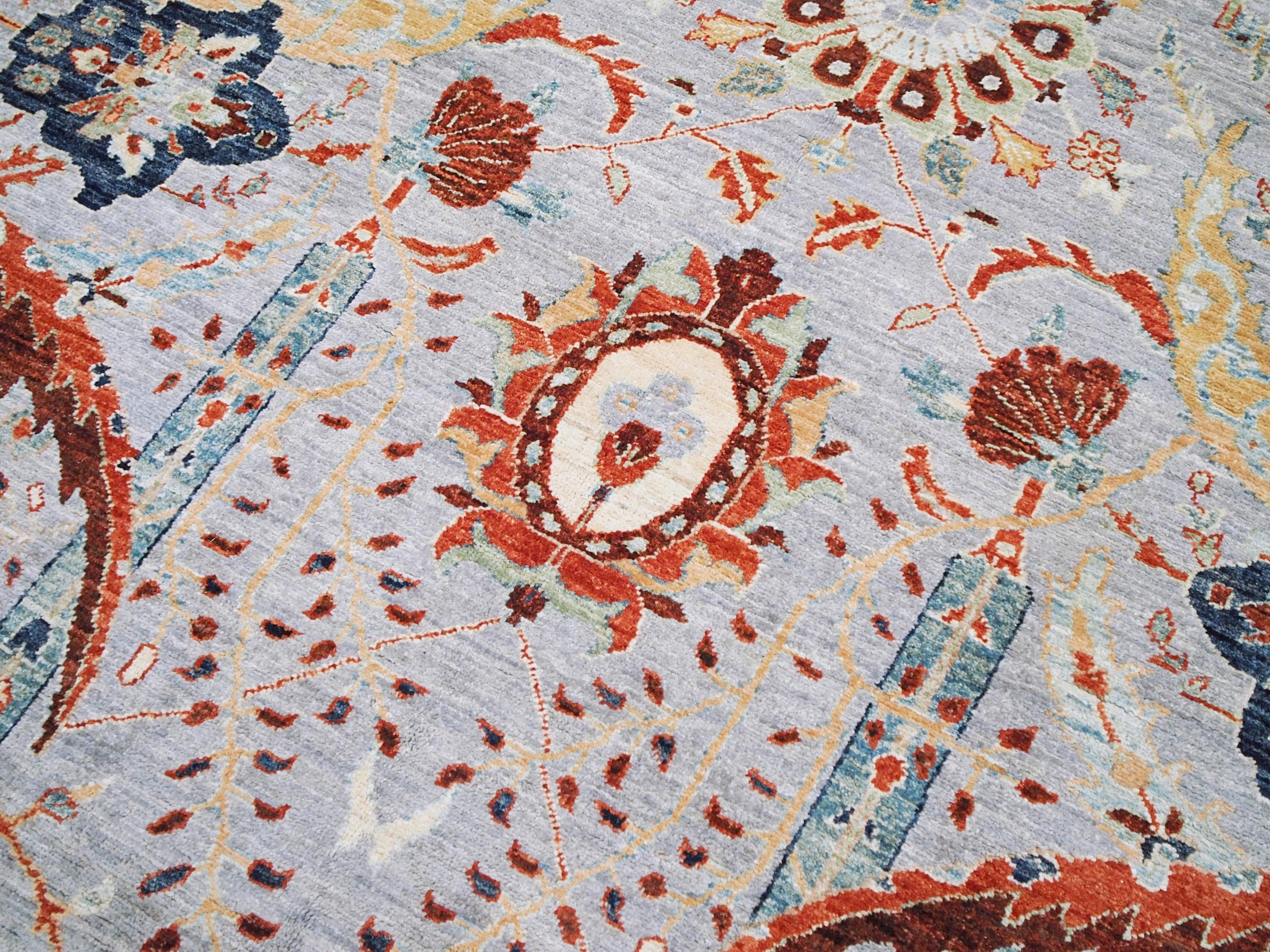 6x9 Ft Light Grey Serapi Rug - Hand Knotted Oriental Rug - Floral Design