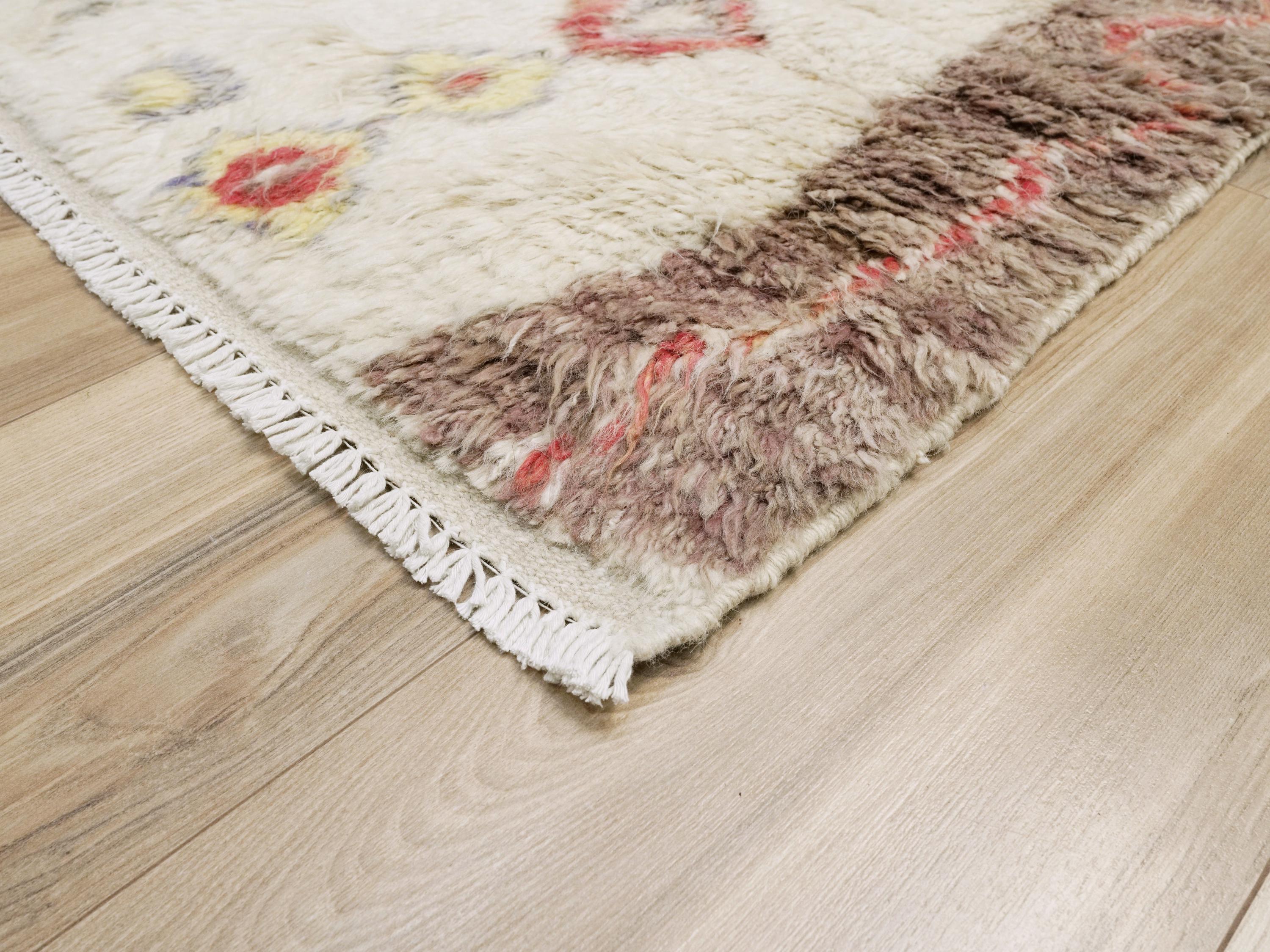 4x6 Ft Hand Knotted Moroccan Rug - Beige Shaggy Rug