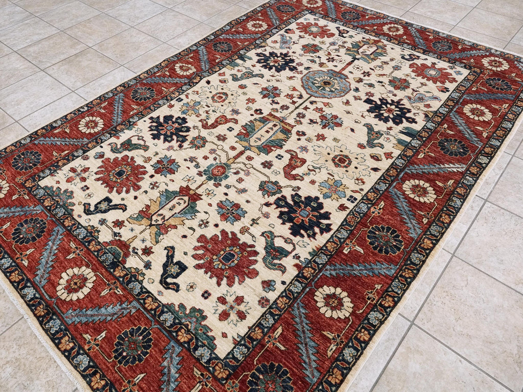 6x9 Ft Red & Beige Serapi Rug - Oriental Area Rug - Floral Design
