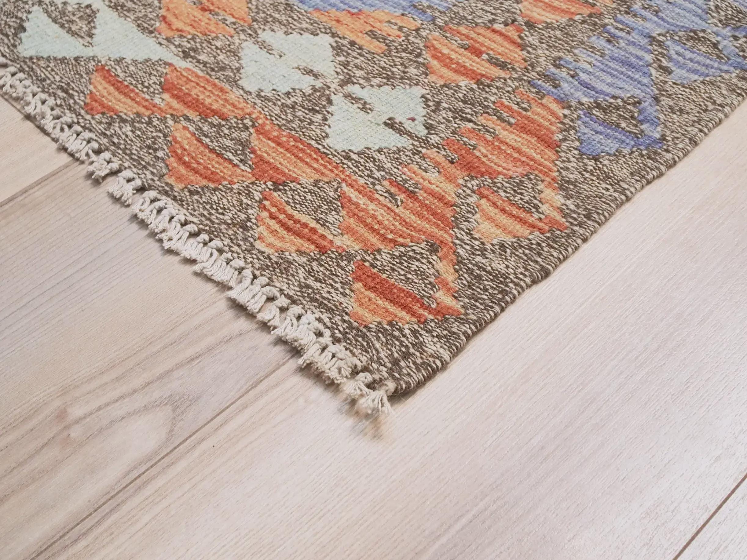 5x7 Ft Colorful Kilim Rug - Handwoven Afghan Flat Weave - Tribal Design