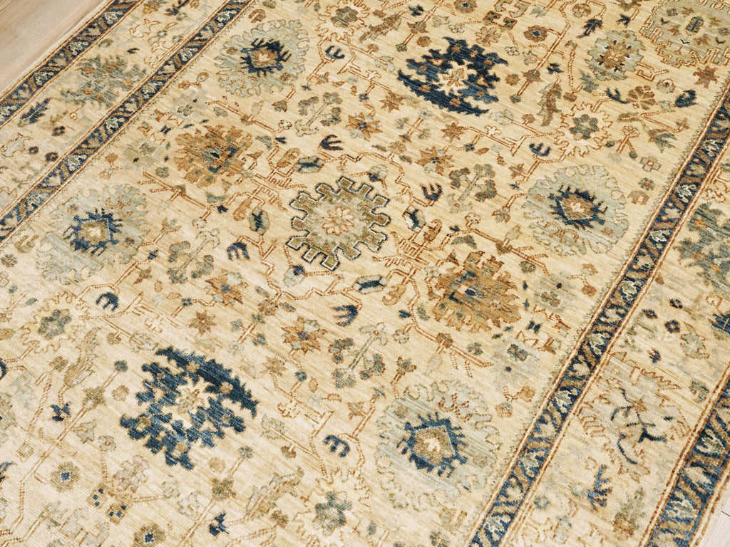 5x8 Ft Beige Serapi Rug - Afghan Handmade Wool Rug - Floral Design