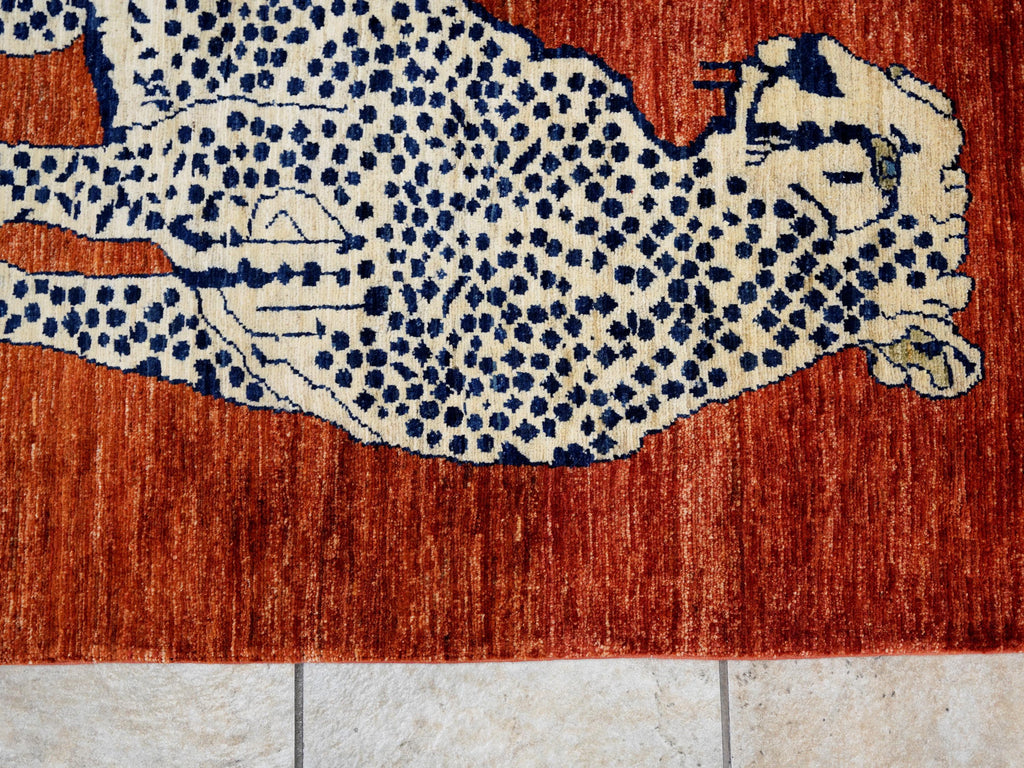 4x6 Ft Red Cheetah Rug - Hand Knotted Oriental Rug