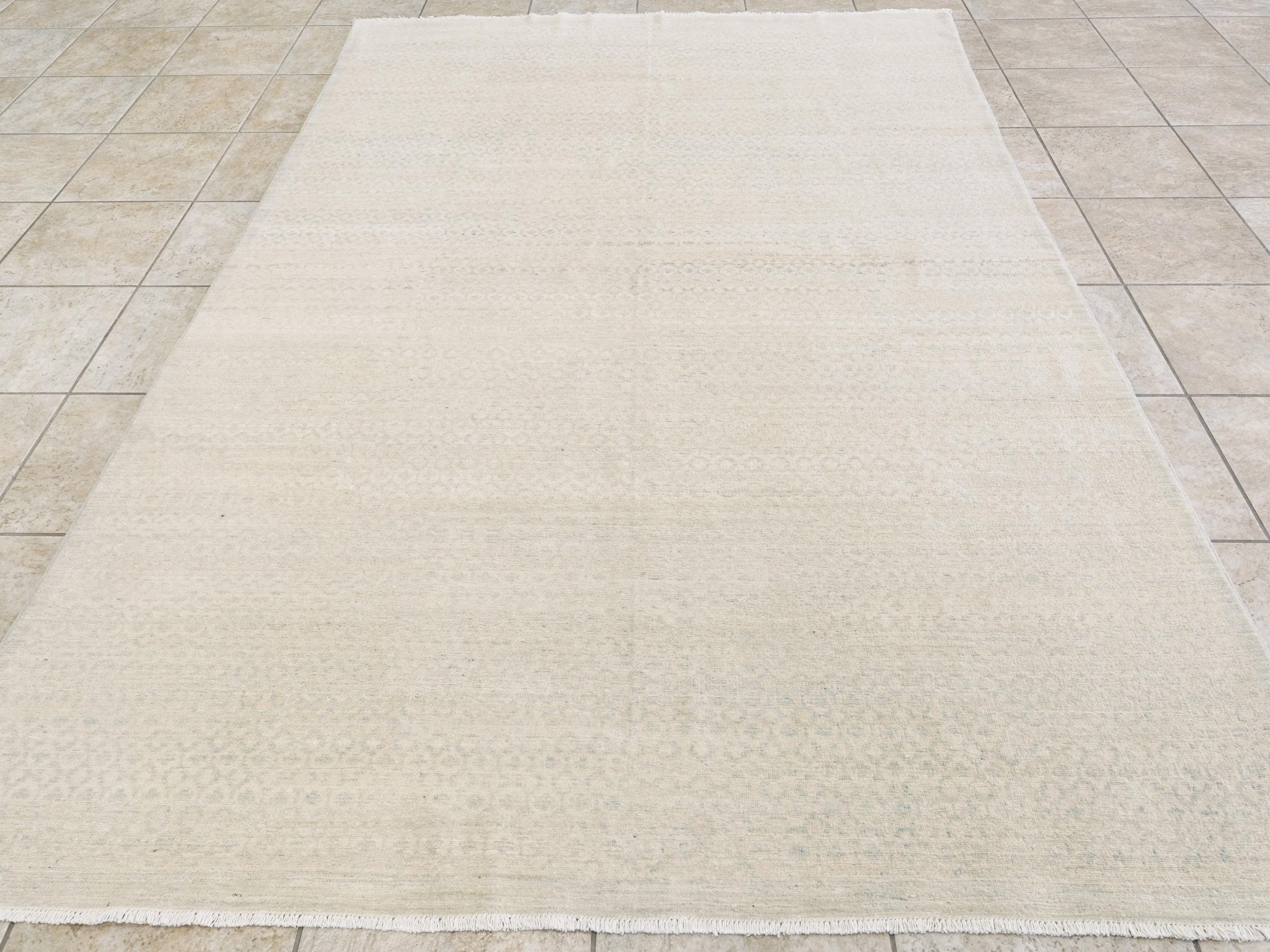 6x9 Ft White Heriz Rug - Hand Knotted Oriental Area Rug