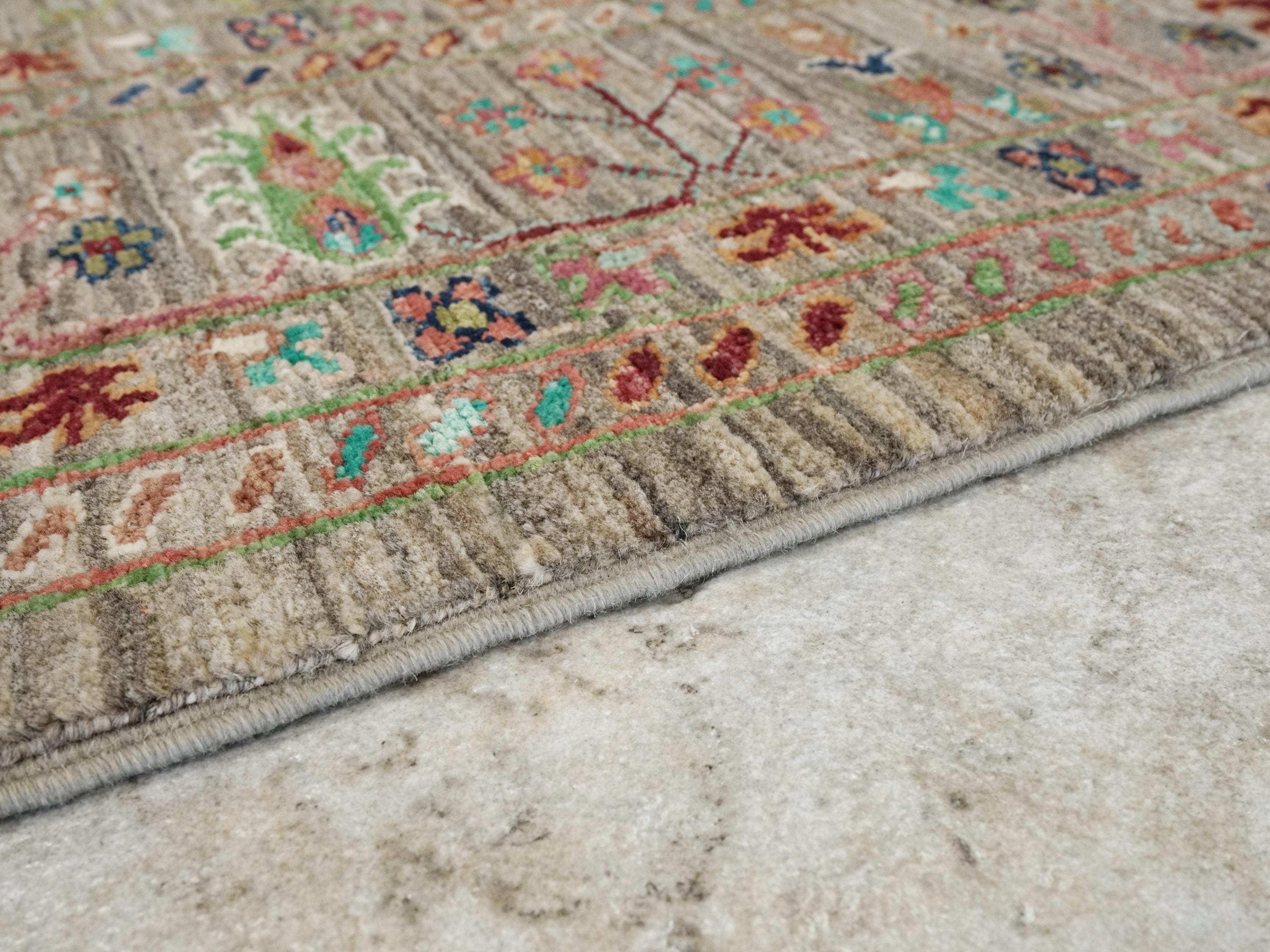5x7 Ft Brown Serapi Rug - Hand Knotted Oriental Rug - Floral Design