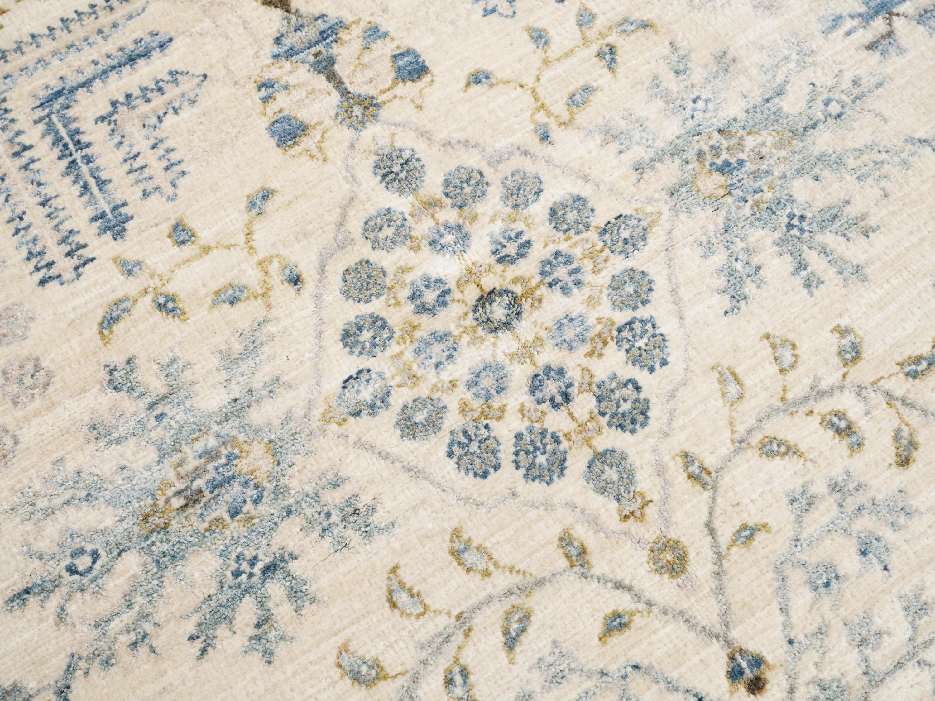 5x7 Ft Hand Knotted Wool Serapi Rug - White Vintage Persian Rug