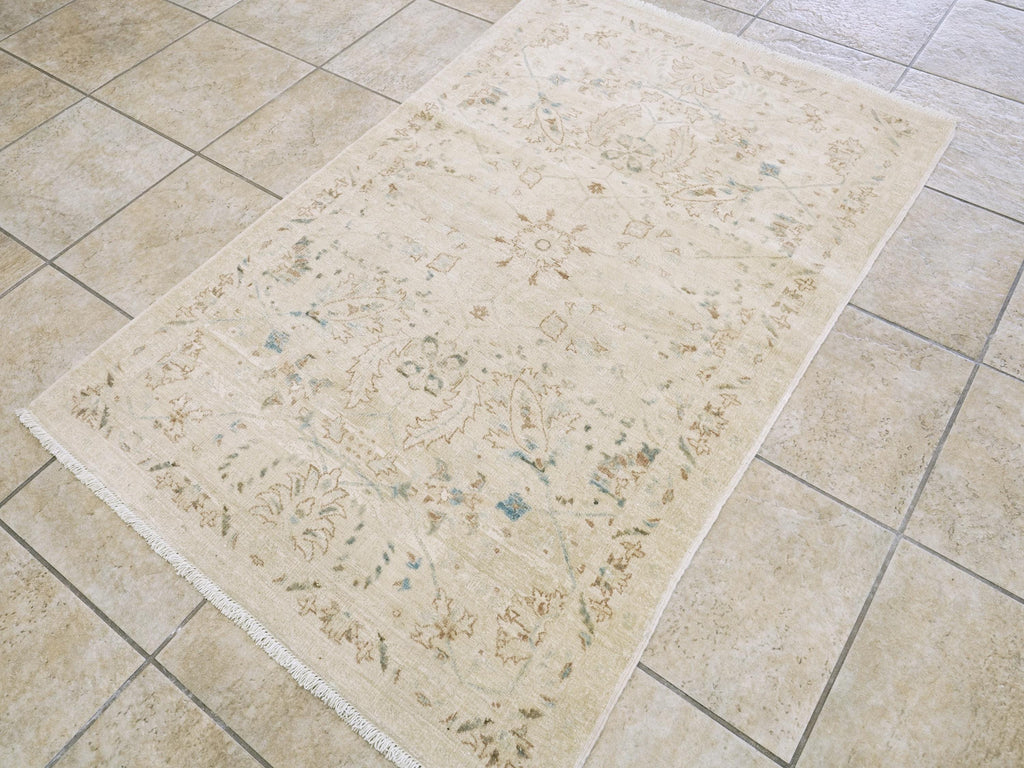 3x5 Ft Vintage White Serapi Rug - Afghan Handmade Area Rug