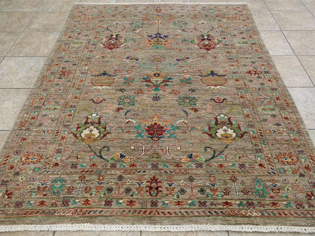 5x7 Ft Brown Serapi Rug - Hand Knotted Oriental Rug - Floral Design