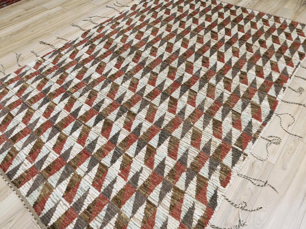 6x9 Ft Moroccan Rug - Tribal Geometric Design